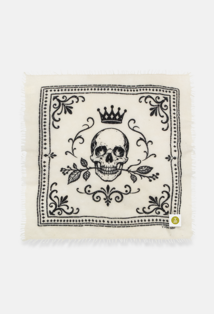 Bandana Skull White/Black with Fringes
