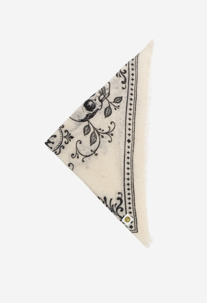 Bandana Skulls White/Black XL with Fringes