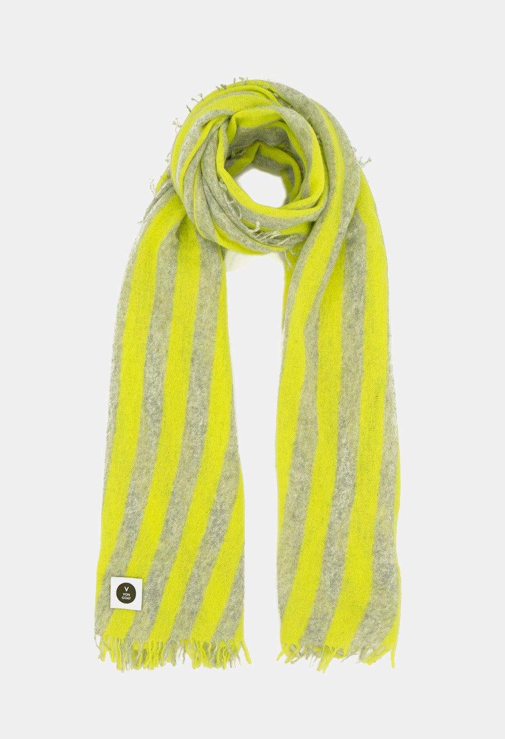 V Von Goat Kaschmir-Schal mit Fransen im Stripes-Stil in den Farben Neon Gelb und Grau aus reiner Cashmere-Wolle auf weißem Untergrund.