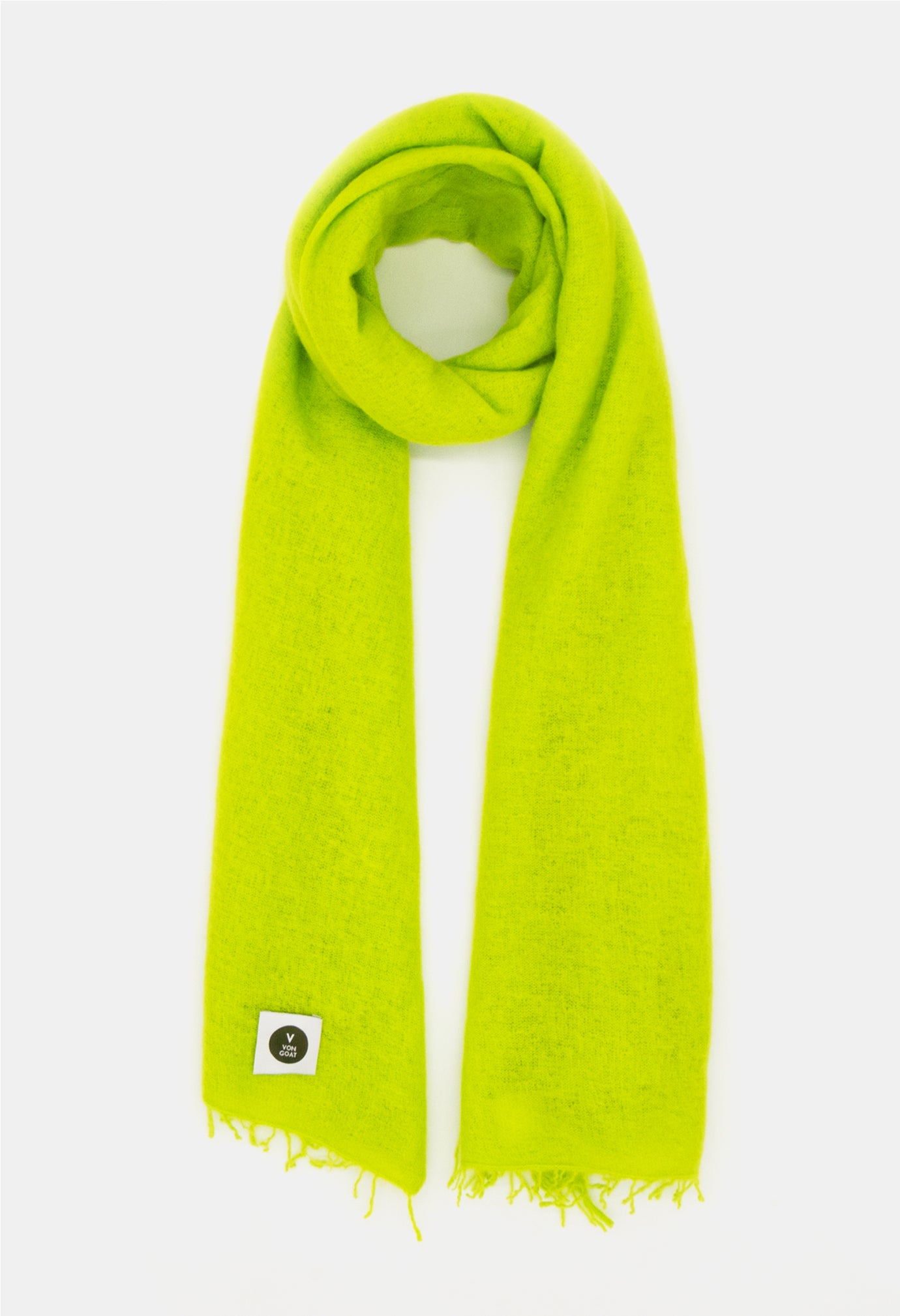 V Von Goat Kaschmir-Schal mit Fransen im Uni-Stil in den Farben Neon Gelb aus reiner Cashmere-Wolle auf weißem Untergrund.