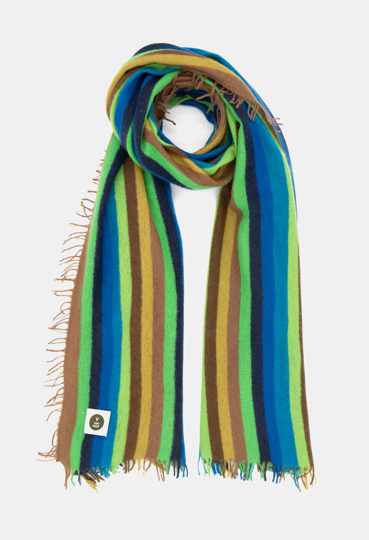 V Von Goat Kaschmir-Schal mit Fransen im Longstripes-Stil in den Farben Mix aus reiner Cashmere-Wolle auf weißem Untergrund.