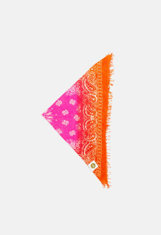 Cashmere Bandana Dreieckstuch Paisley AI in Orange und Pink für Frauen von V VON GOAT aktuell im Trend aus 100 Prozent Kaschmir handgefertigt in Nepal