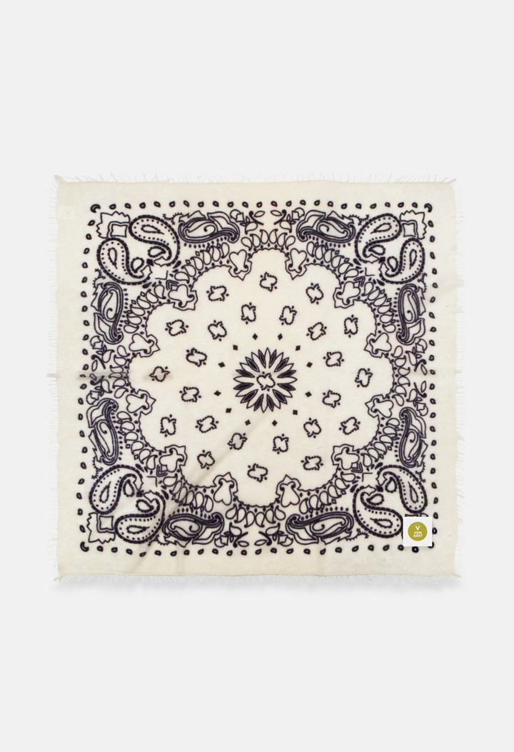 Cashmere Tuch Bandana Paisley AB in Weiss und Schwarz von V VON GOAT perfektes Mode Geschenk grosses Kaschmir Tuch Paisley Muster für Frauen handgefertigt
