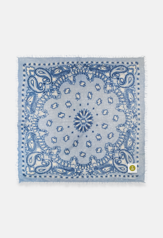 Cashmere Tuch Bandana Paisley C in Blau und Weiss von V VON GOAT perfektes Mode Geschenk grosses Kaschmir Tuch Paisley Muster für Frauen handgefertigt