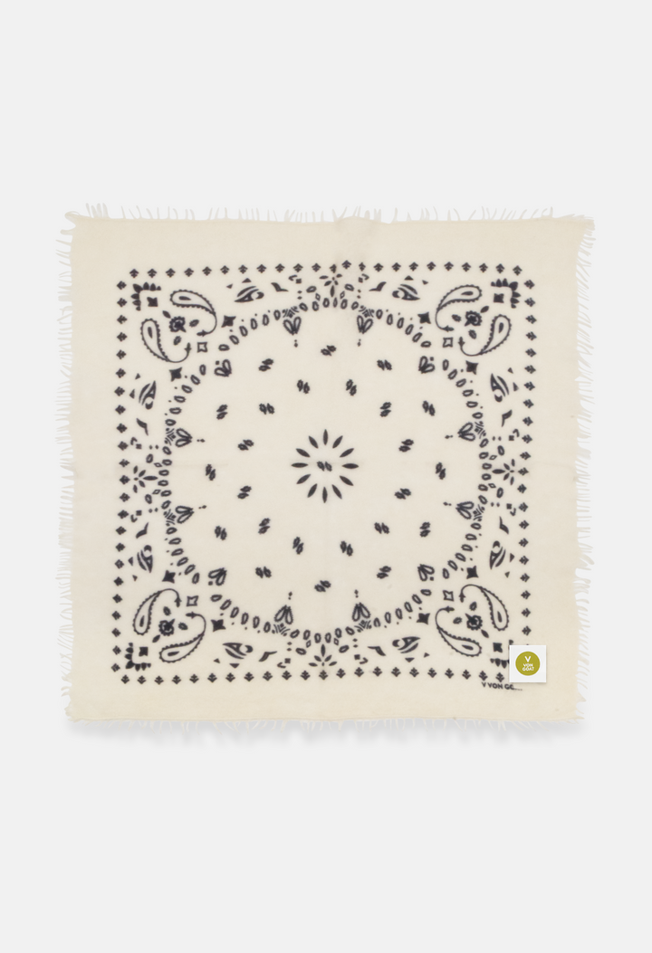 Kaschmir Bandana Dreieckstuch Paisley Z in Weiss und Schwarz von V VON GOAT ideales Accessoire Paisley Muster Cashmere Tuch für Damen handgefertigt in Nepal